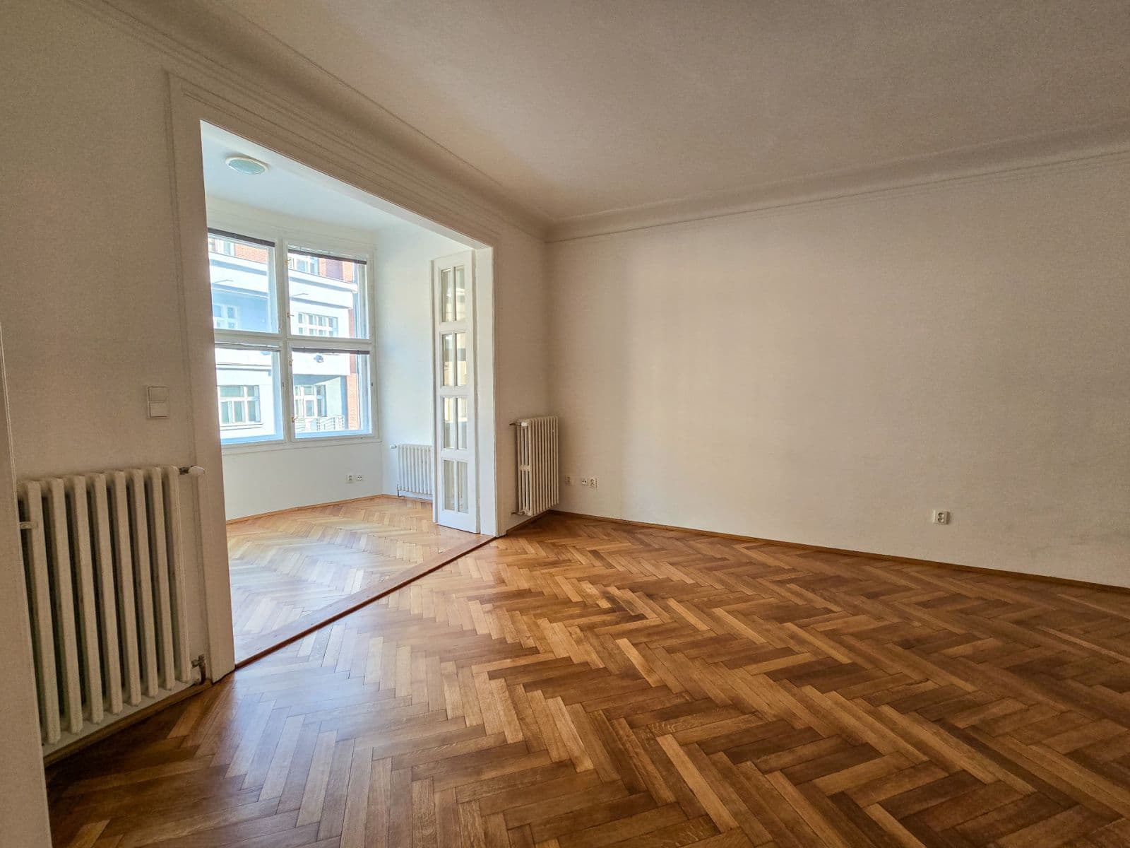 Prenájom bytu 5-izbový 175 m², Na Hutích, Praha, Praha Prenájom bytu 5-izbový 175 m², Na Hutích, Praha, Praha