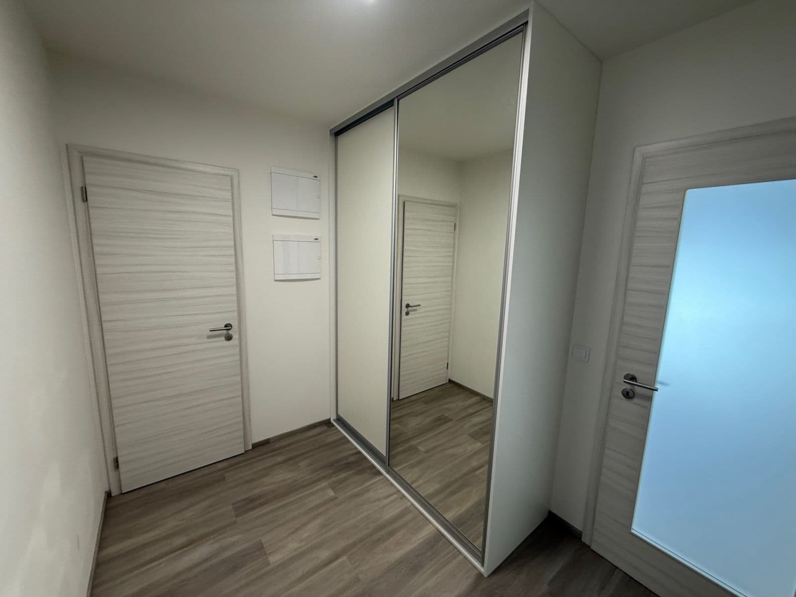 Prenájom bytu 3-izbový 82 m², Mazurská, Praha, Praha Prenájom bytu 3-izbový 82 m², Mazurská, Praha, Praha