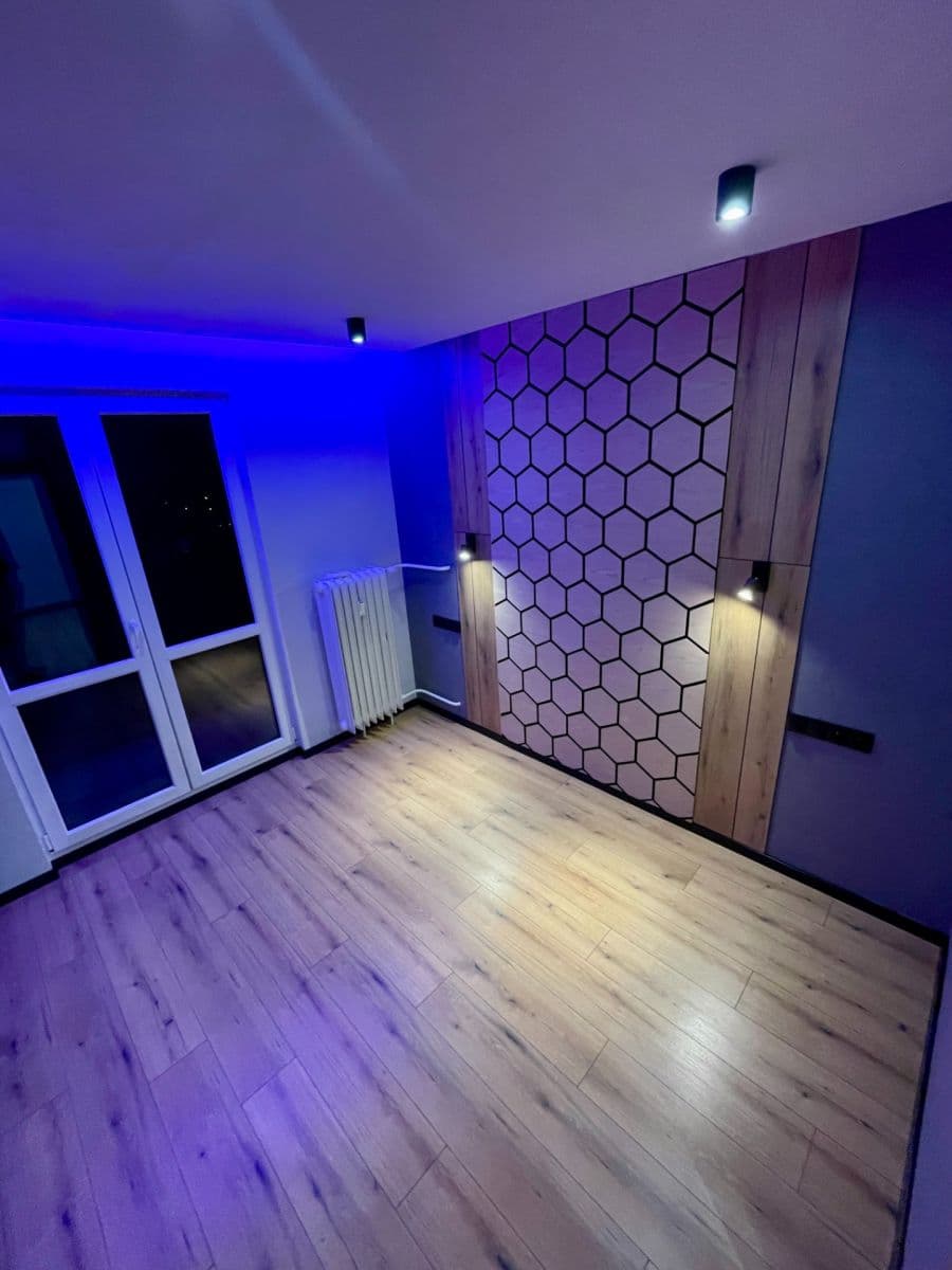 Predaj bytu 3-izbový 64 m², Výškovická, Ostrava, Moravskoslezský kraj Predaj bytu 3-izbový 64 m², Výškovická, Ostrava, Moravskoslezský kraj