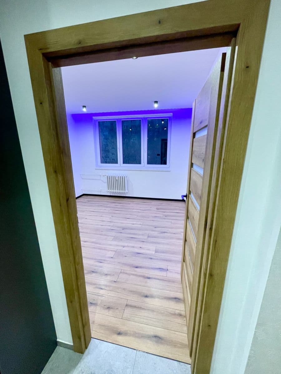 Predaj bytu 3-izbový 64 m², Výškovická, Ostrava, Moravskoslezský kraj Predaj bytu 3-izbový 64 m², Výškovická, Ostrava, Moravskoslezský kraj