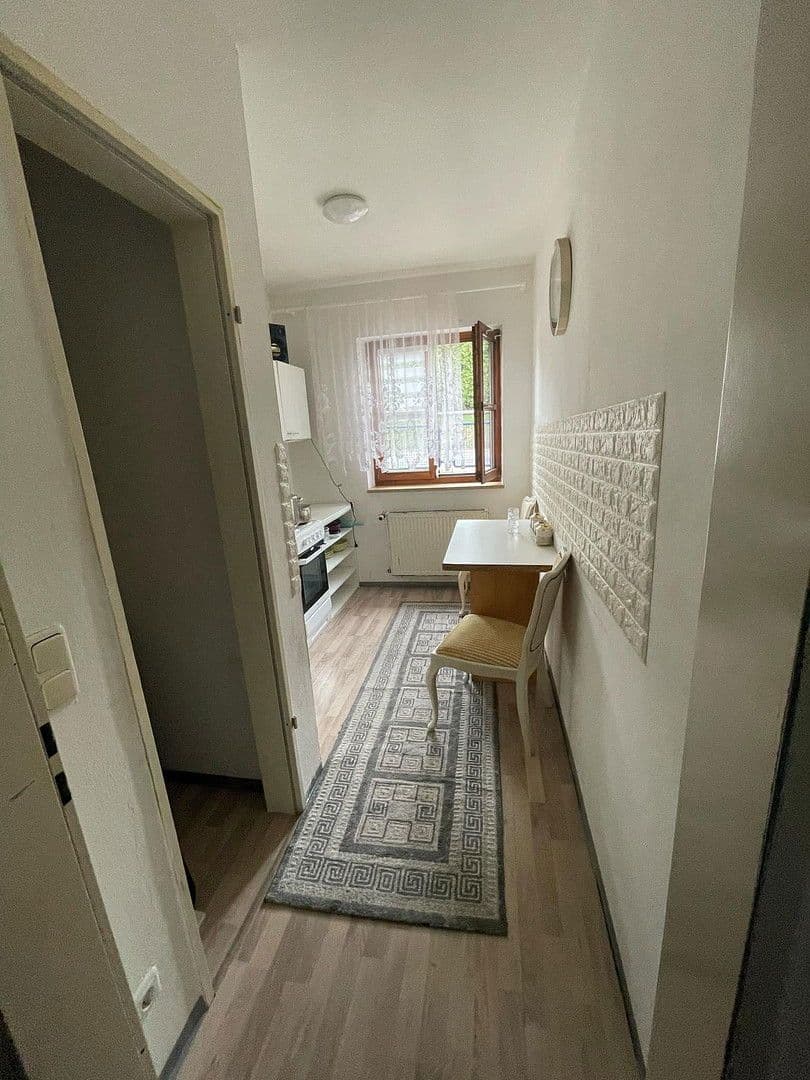 Prenájom bytu 4-izbový 105 m², Burglengenfeld, Bavorsko Prenájom bytu 4-izbový 105 m², Burglengenfeld, Bavorsko