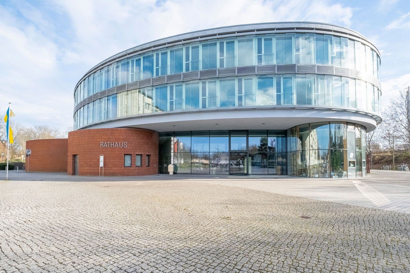Prenájom bytu 3-izbový 87 m², Hennigsdorf, Brandenbursko Prenájom bytu 3-izbový 87 m², Hennigsdorf, Brandenbursko
