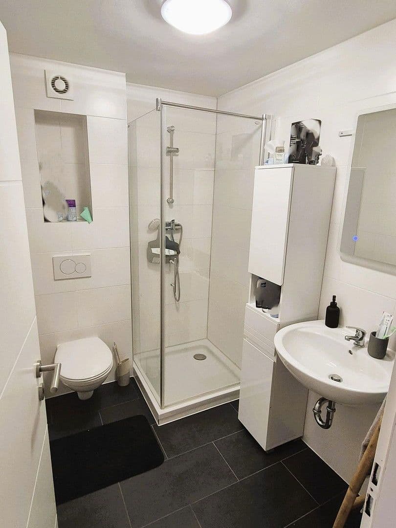 Prenájom bytu 2-izbový 67 m², Grenzach-Wyhlen, Bádensko-Wurttembersko Prenájom bytu 2-izbový 67 m², Grenzach-Wyhlen, Bádensko-Wurttembersko