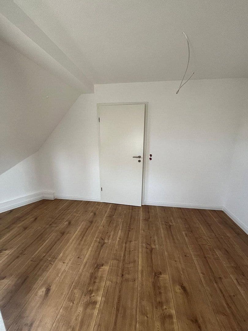 Prenájom bytu 1-izbový 40 m², Gutenbergstr. 2, Pforzheim, Bádensko-Wurttembersko Prenájom bytu 1-izbový 40 m², Gutenbergstr. 2, Pforzheim, Bádensko-Wurttembersko