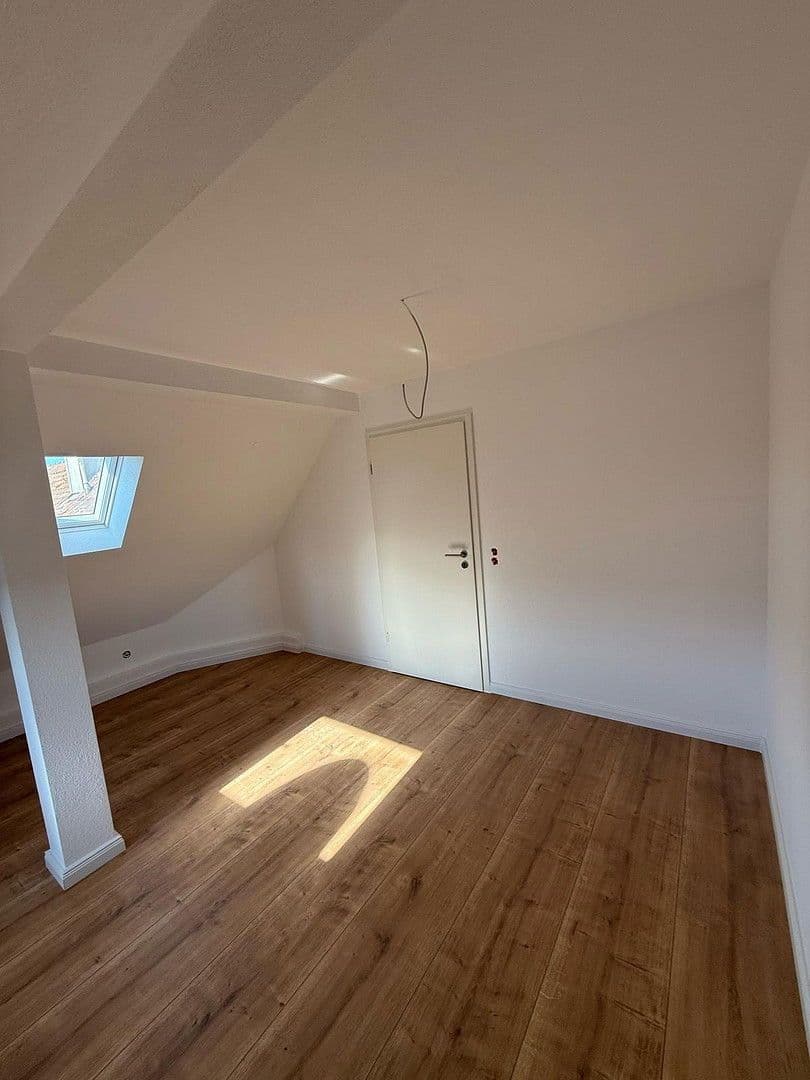 Prenájom bytu 1-izbový 40 m², Gutenbergstr. 2, Pforzheim, Bádensko-Wurttembersko Prenájom bytu 1-izbový 40 m², Gutenbergstr. 2, Pforzheim, Bádensko-Wurttembersko