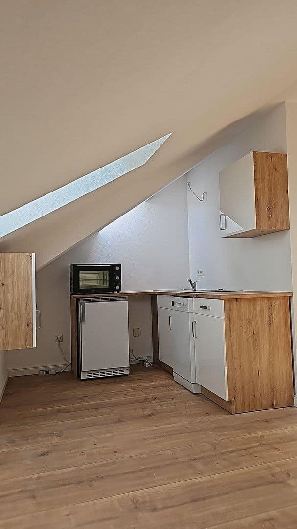 Prenájom bytu 1-izbový 40 m², Gutenbergstr. 2, Pforzheim, Bádensko-Wurttembersko Prenájom bytu 1-izbový 40 m², Gutenbergstr. 2, Pforzheim, Bádensko-Wurttembersko