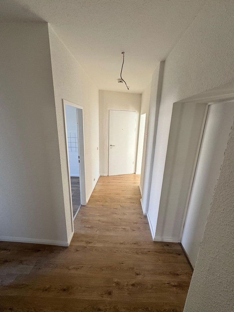 Prenájom bytu 3-izbový 72 m², Fouquéstraße 8, Brandenburg an der Havel, Brandenbursko Prenájom bytu 3-izbový 72 m², Fouquéstraße 8, Brandenburg an der Havel, Brandenbursko