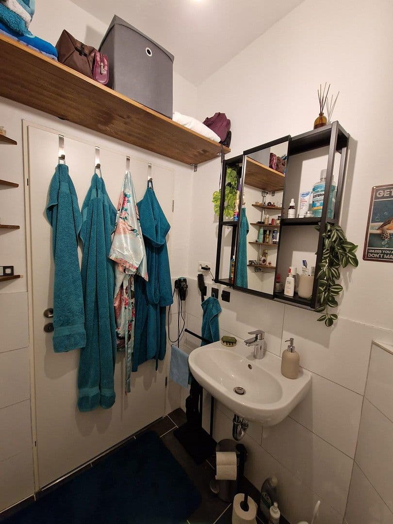 Prenájom bytu 2-izbový 41 m², Kölner Strasse 1, Leverkusen, Severné Porýnie - Westfálsko Prenájom bytu 2-izbový 41 m², Kölner Strasse 1, Leverkusen, Severné Porýnie - Westfálsko