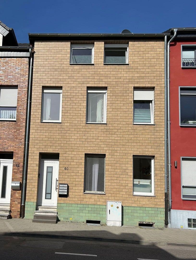 Predaj domu 168 m², pozemek 509 m², Würselen, Severné Porýnie - Westfálsko Predaj domu 168 m², pozemek 509 m², Würselen, Severné Porýnie - Westfálsko