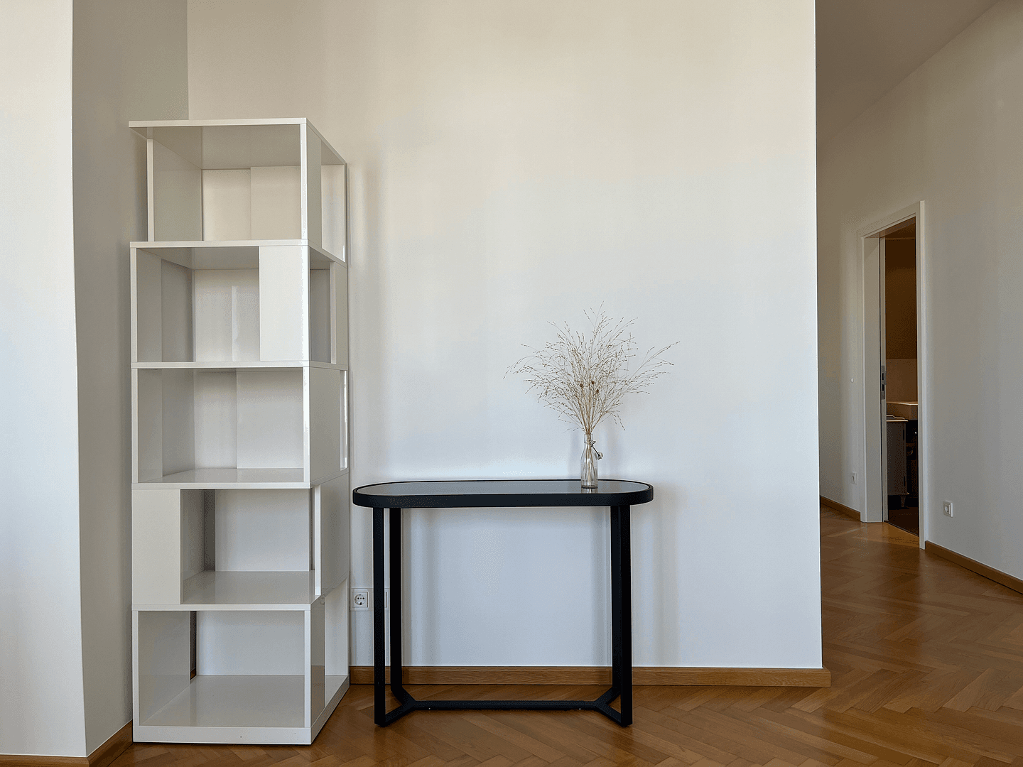 Prenájom bytu 3-izbový 120 m², Berlin, Berlín Prenájom bytu 3-izbový 120 m², Berlin, Berlín