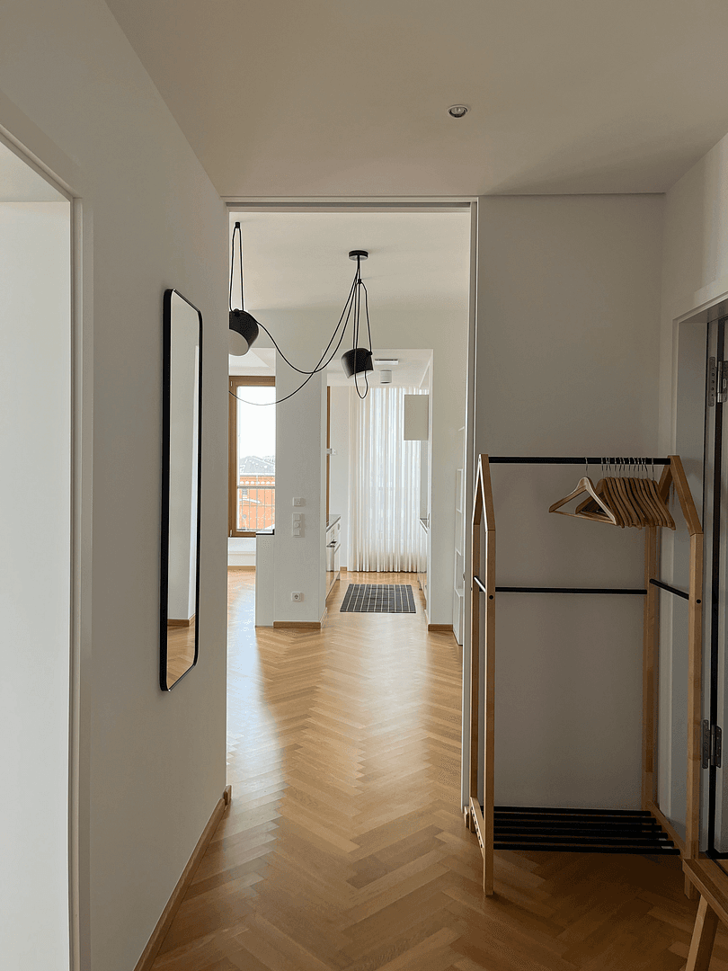 Prenájom bytu 3-izbový 120 m², Berlin, Berlín Prenájom bytu 3-izbový 120 m², Berlin, Berlín