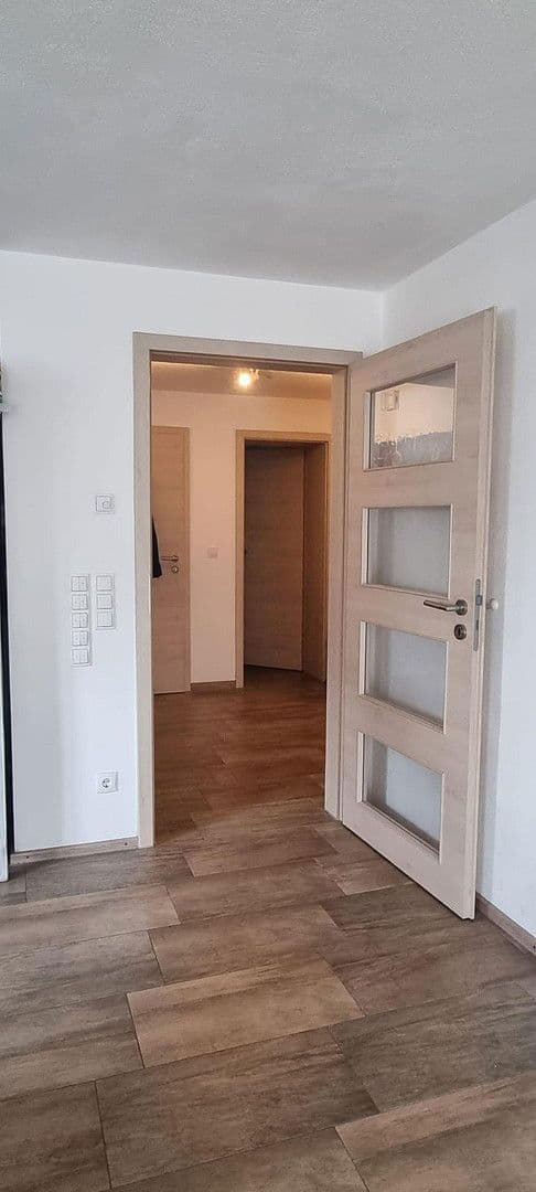 Predaj domu 105 m², pozemek 300 m², Sportplatzstraße 5, Weil, Bavorsko Predaj domu 105 m², pozemek 300 m², Sportplatzstraße 5, Weil, Bavorsko