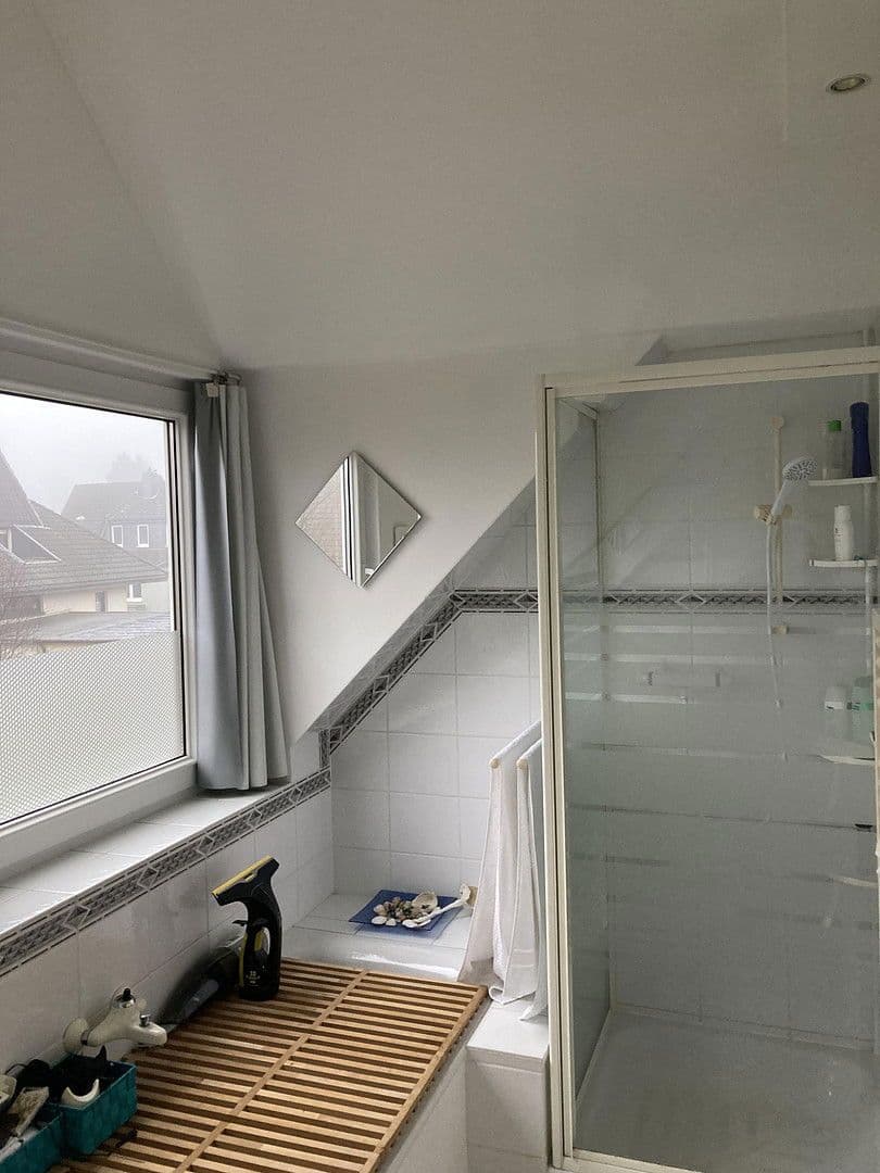 Predaj domu 179 m², pozemek 268 m², Duisburg, Severné Porýnie - Westfálsko Predaj domu 179 m², pozemek 268 m², Duisburg, Severné Porýnie - Westfálsko