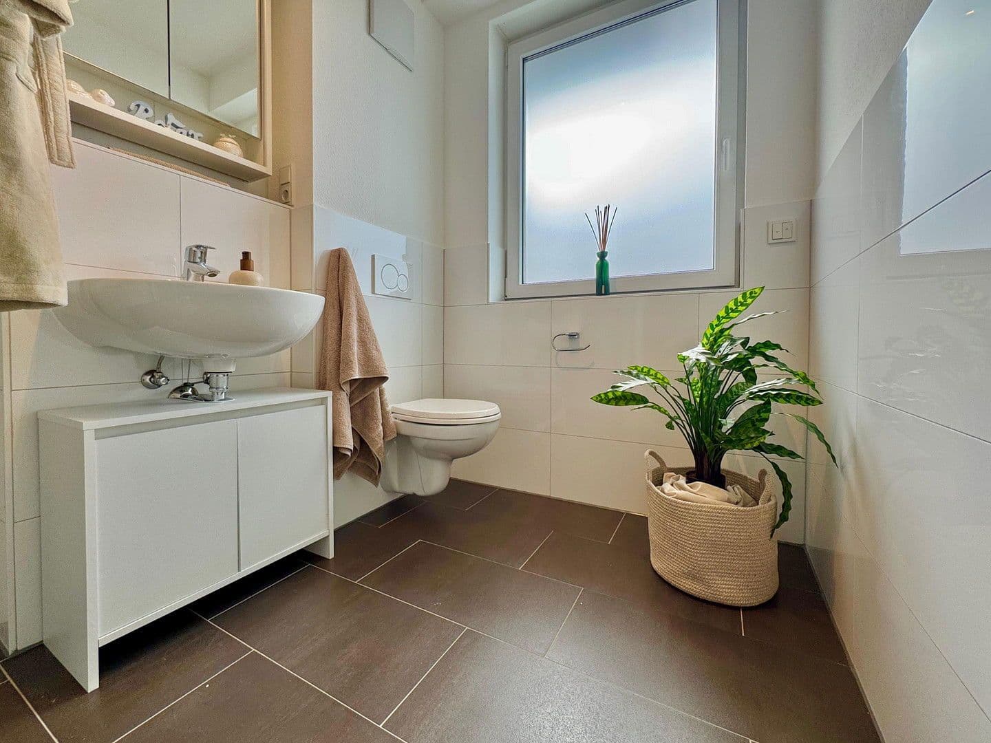 Prenájom bytu 1-izbový 45 m², Endenicher Str. 308, Bonn, Severné Porýnie - Westfálsko Prenájom bytu 1-izbový 45 m², Endenicher Str. 308, Bonn, Severné Porýnie - Westfálsko