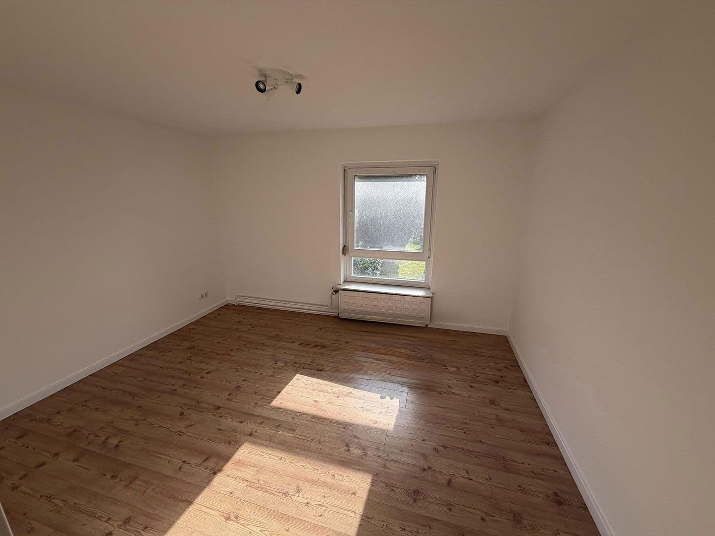 Prenájom domu 75 m², pozemek 125 m², Hamburg, Hamburg Prenájom domu 75 m², pozemek 125 m², Hamburg, Hamburg