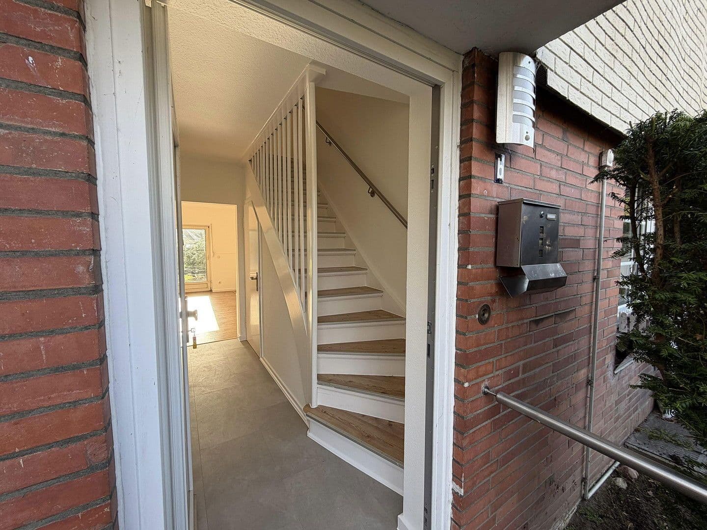 Prenájom domu 75 m², pozemek 125 m², Hamburg, Hamburg Prenájom domu 75 m², pozemek 125 m², Hamburg, Hamburg