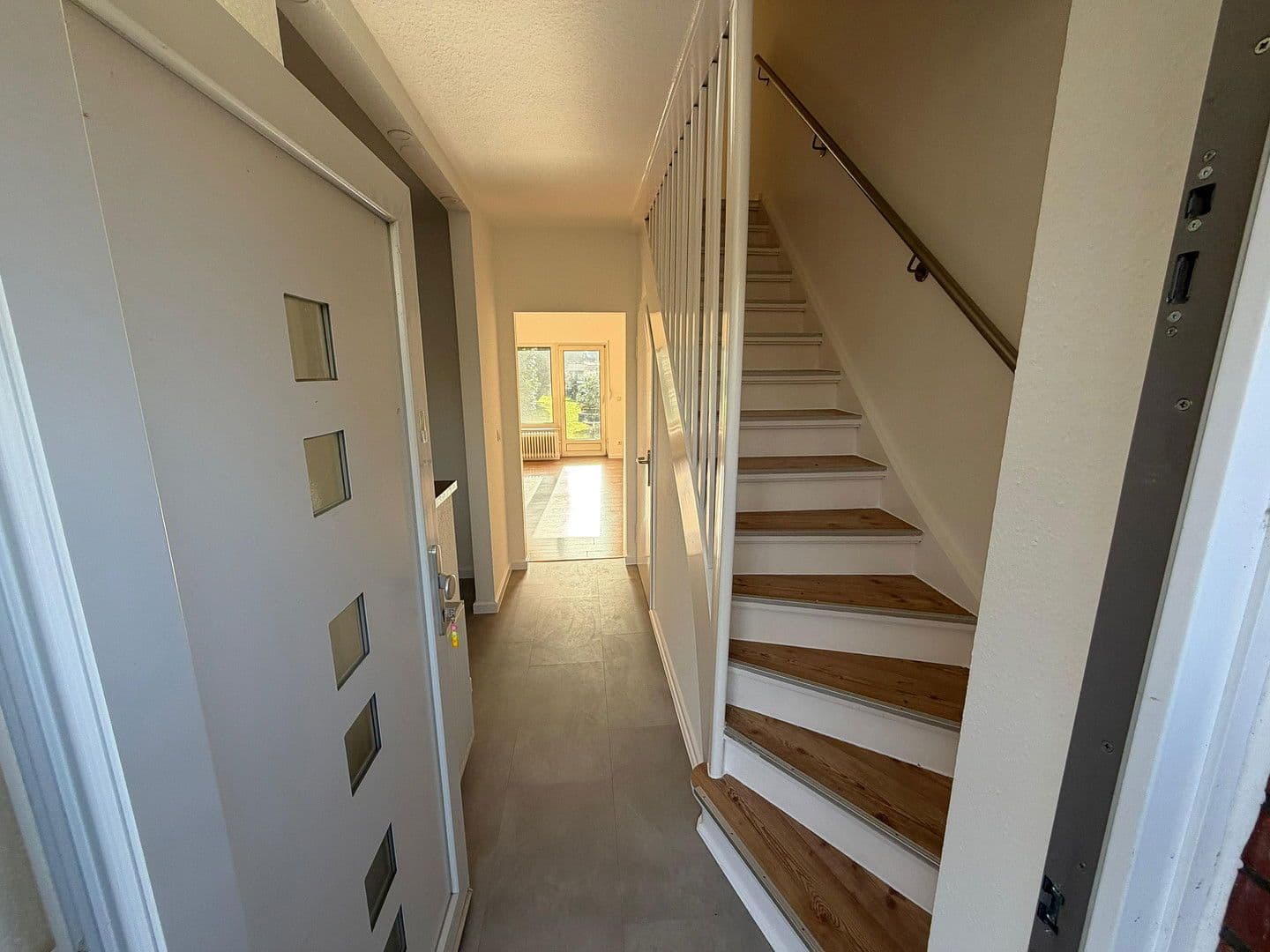 Prenájom domu 75 m², pozemek 125 m², Hamburg, Hamburg Prenájom domu 75 m², pozemek 125 m², Hamburg, Hamburg