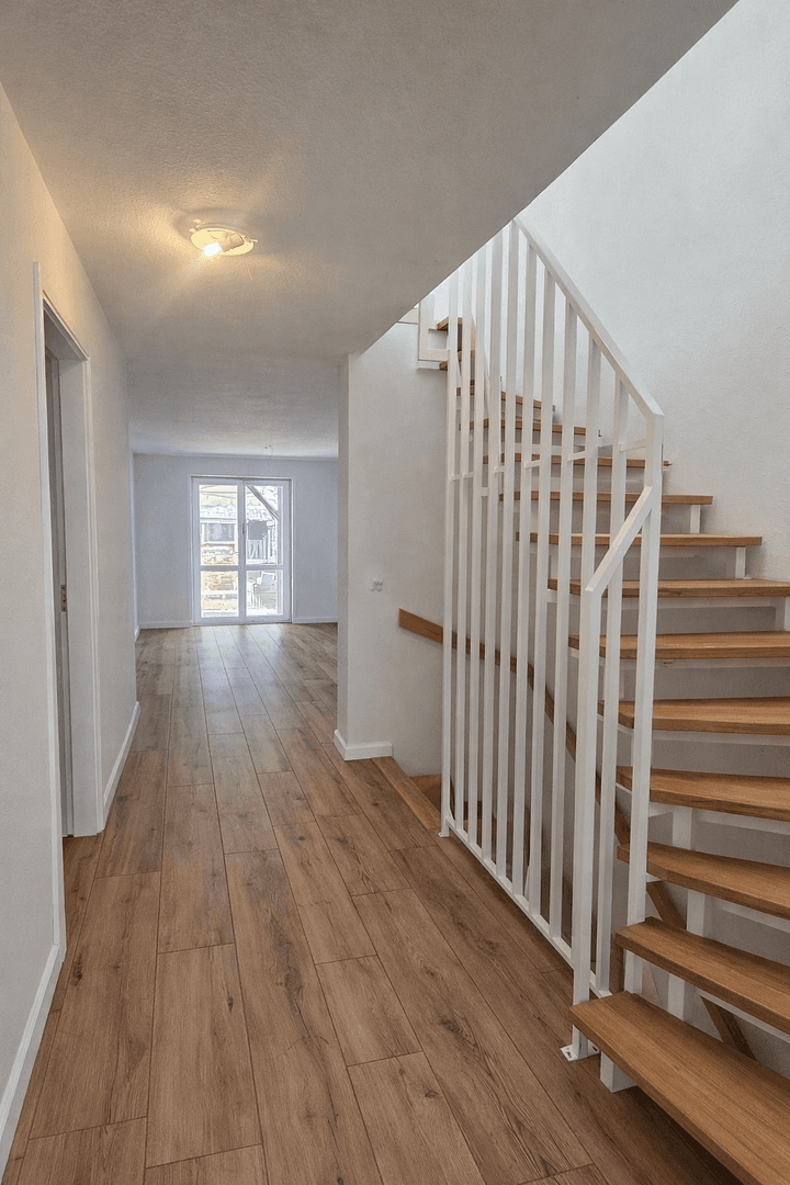 Prenájom domu 135 m², pozemek 325 m², Seestr. 13a, Hoppegarten, Brandenbursko Prenájom domu 135 m², pozemek 325 m², Seestr. 13a, Hoppegarten, Brandenbursko