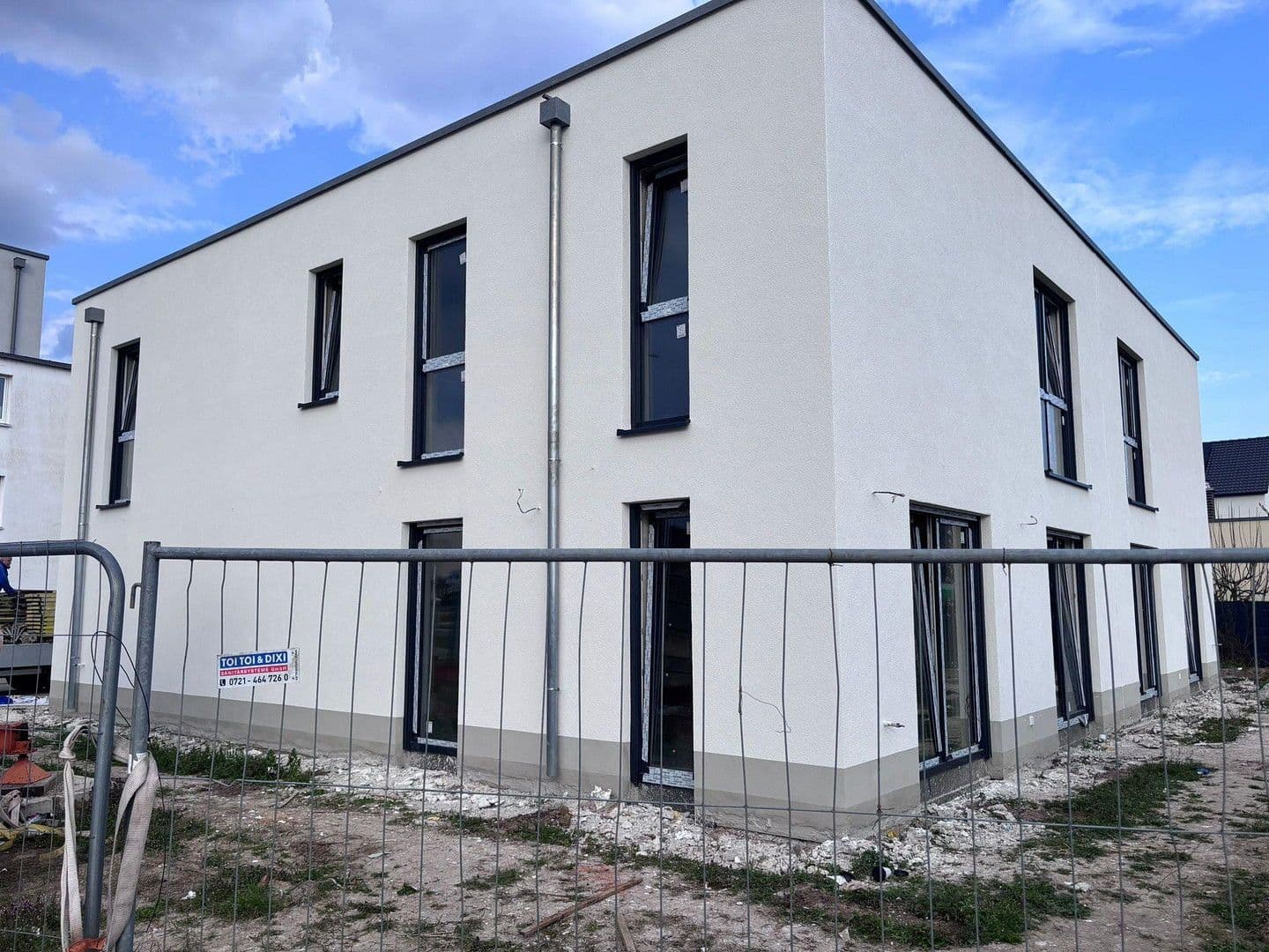 Predaj domu 173 m², pozemek 339 m², Im Kisselfließ 15, Laudenbach, Bádensko-Wurttembersko Predaj domu 173 m², pozemek 339 m², Im Kisselfließ 15, Laudenbach, Bádensko-Wurttembersko