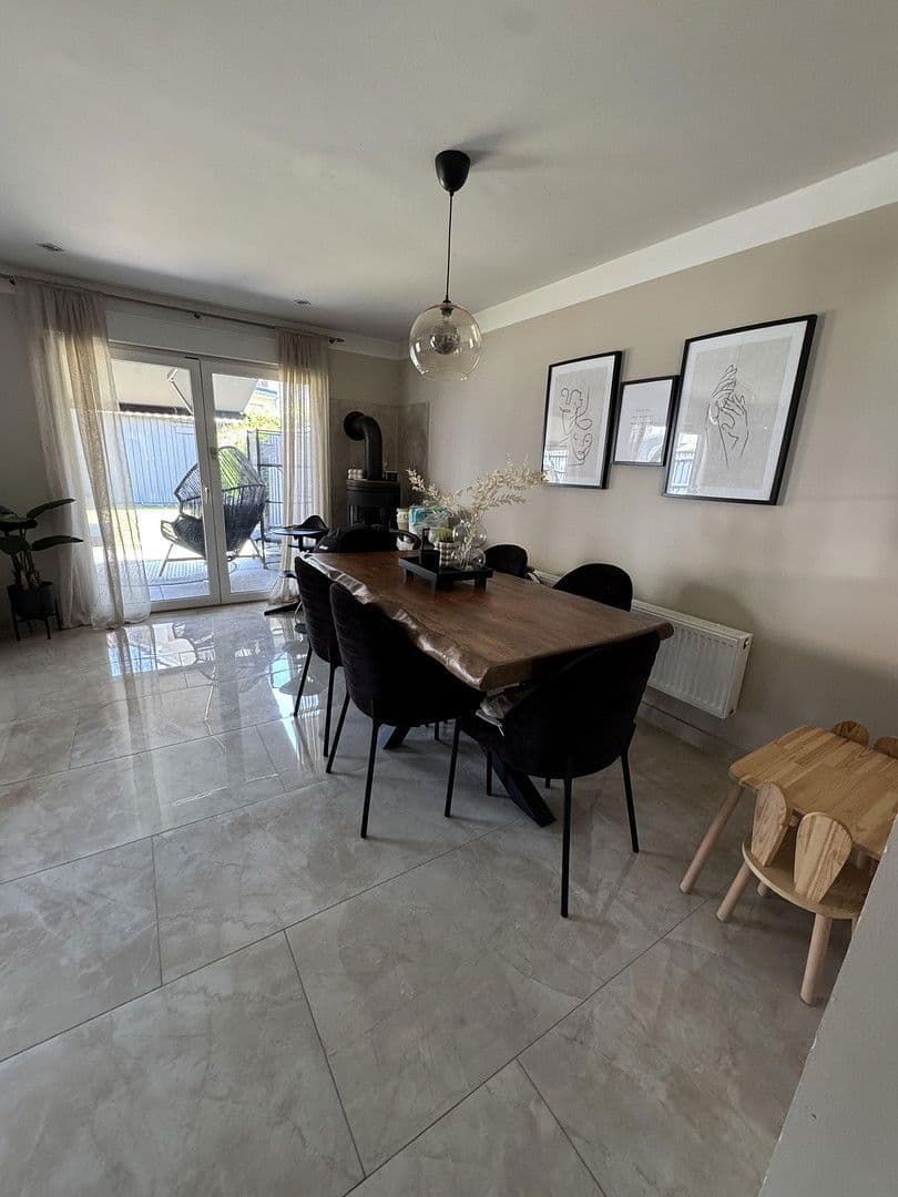 Predaj domu 128 m², pozemek 330 m², Orthleut 15, Langenhagen, Dolné Sasko Predaj domu 128 m², pozemek 330 m², Orthleut 15, Langenhagen, Dolné Sasko