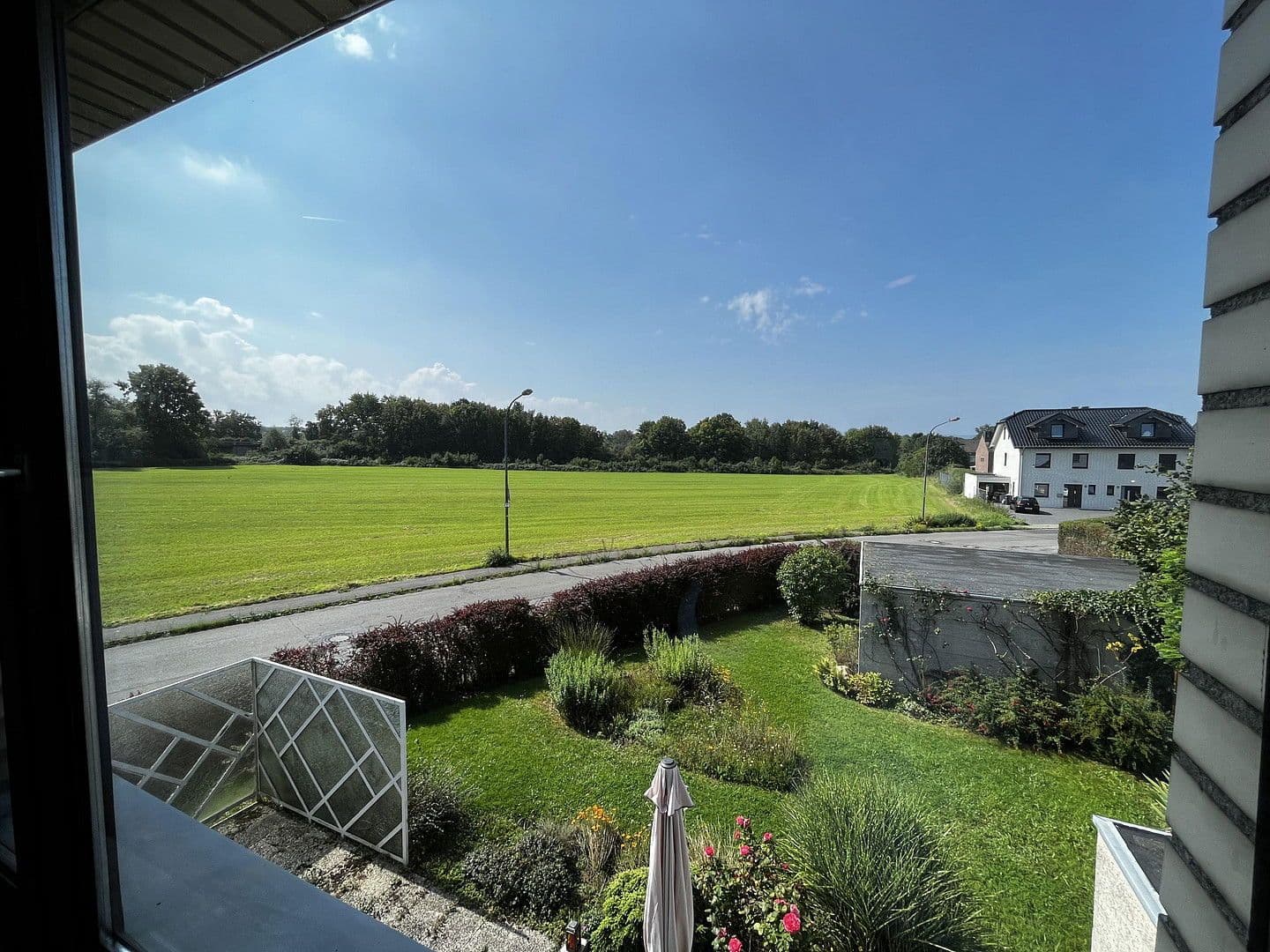 Predaj domu 152 m², pozemek 360 m², Auf Überhaaren 51, Aachen, Severné Porýnie - Westfálsko Predaj domu 152 m², pozemek 360 m², Auf Überhaaren 51, Aachen, Severné Porýnie - Westfálsko