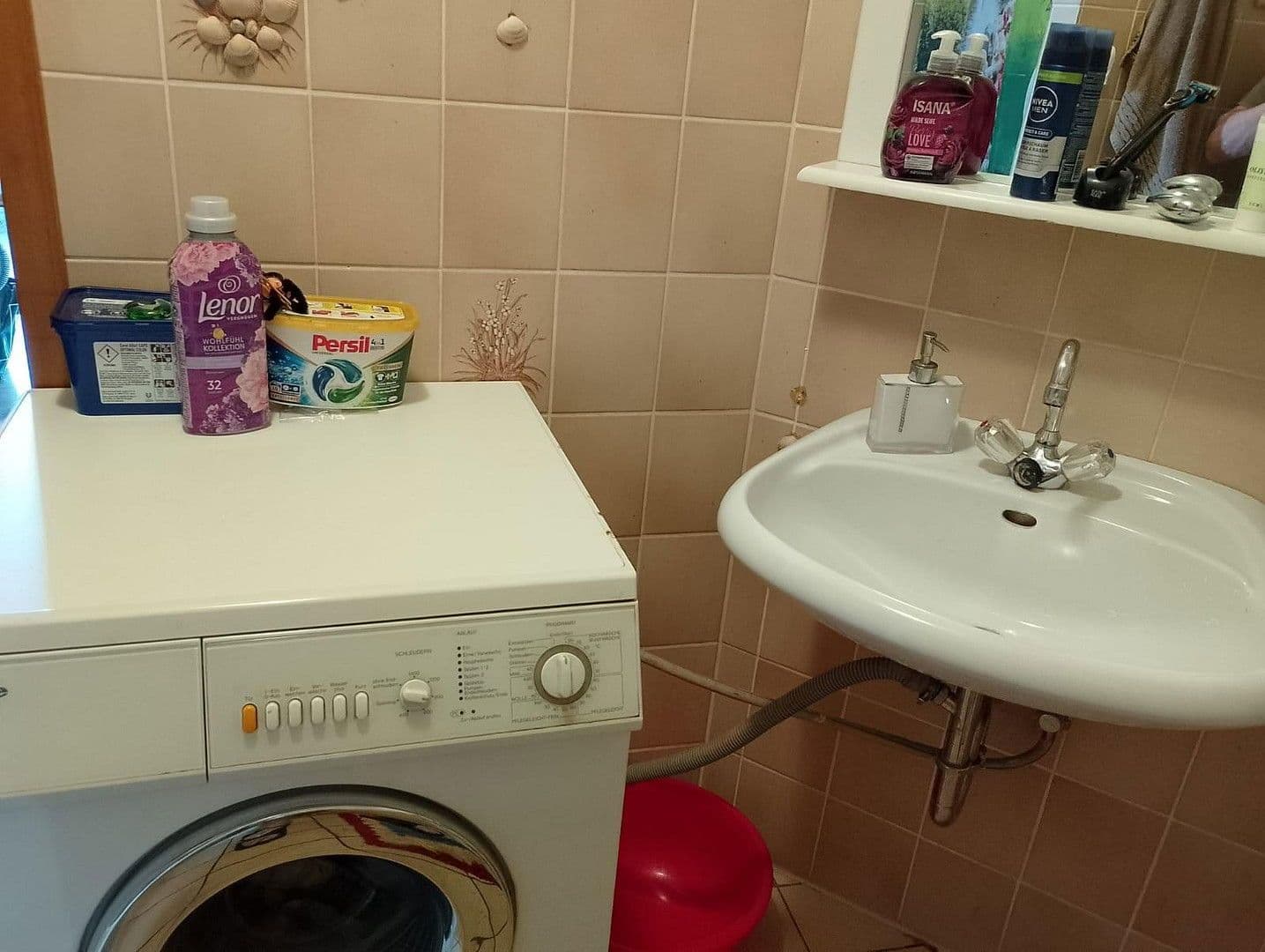 Prenájom bytu 2-izbový 54 m², Mülheim an der Ruhr, Severné Porýnie - Westfálsko Prenájom bytu 2-izbový 54 m², Mülheim an der Ruhr, Severné Porýnie - Westfálsko