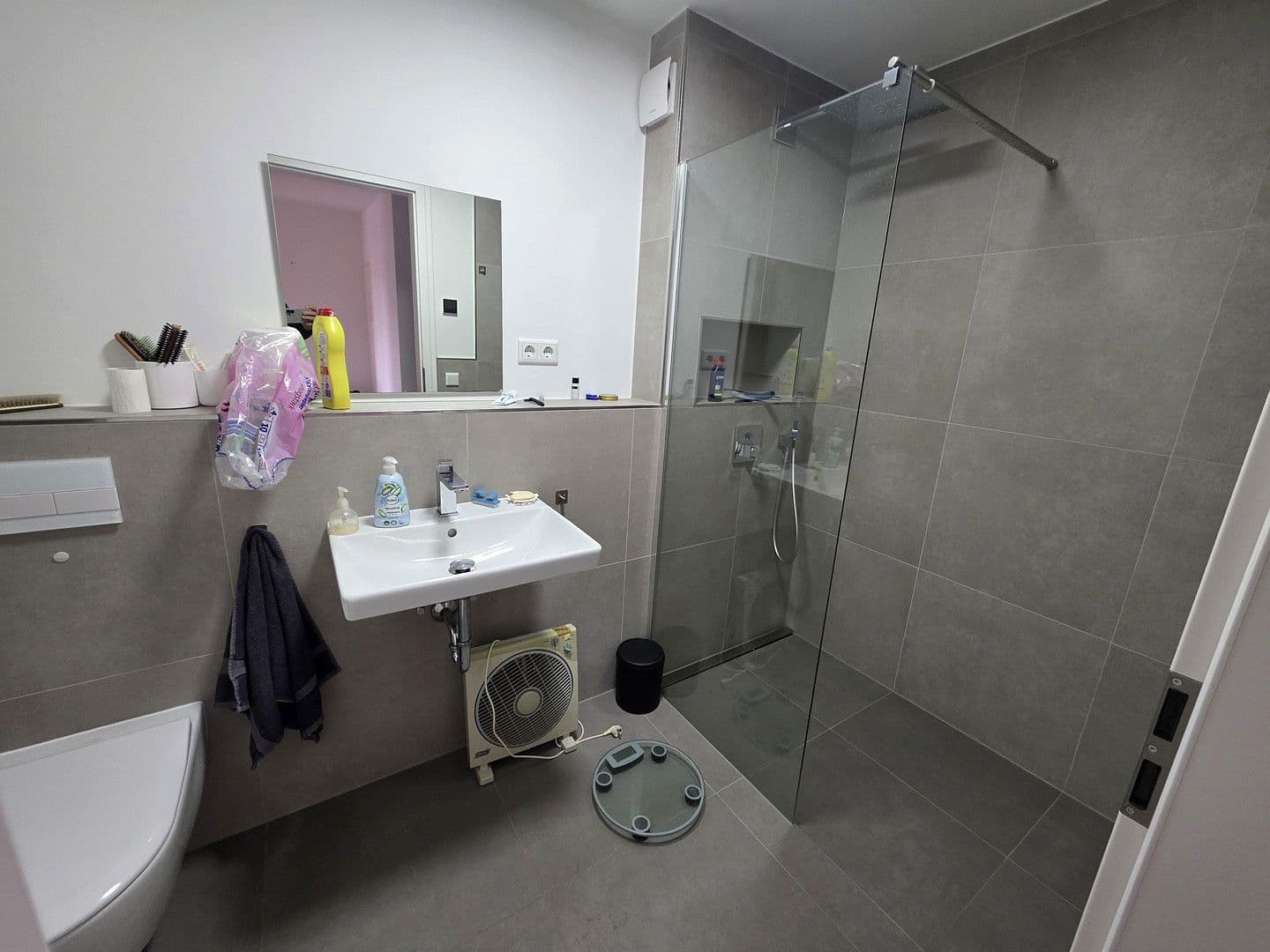 Prenájom bytu 3-izbový 110 m², Hilden, Severné Porýnie - Westfálsko Prenájom bytu 3-izbový 110 m², Hilden, Severné Porýnie - Westfálsko