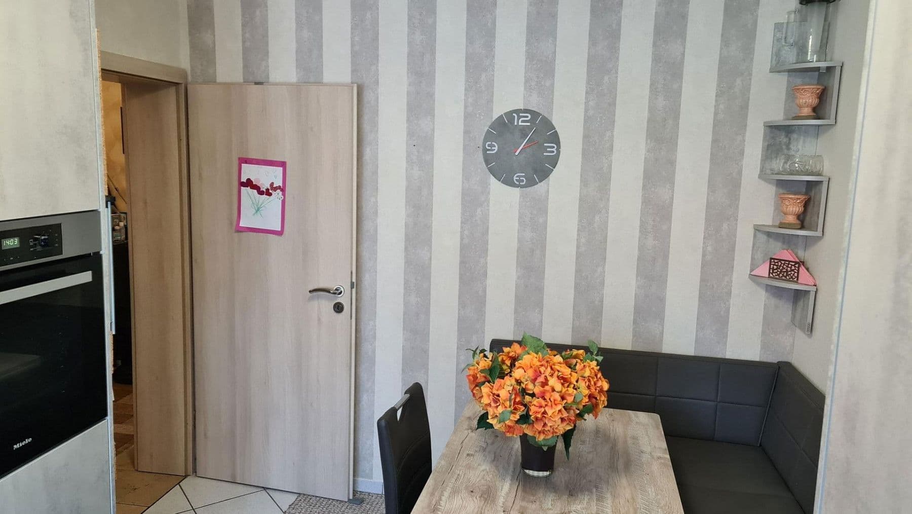 Predaj bytu 5-izbový 110 m², Osnabrück, Dolné Sasko Predaj bytu 5-izbový 110 m², Osnabrück, Dolné Sasko