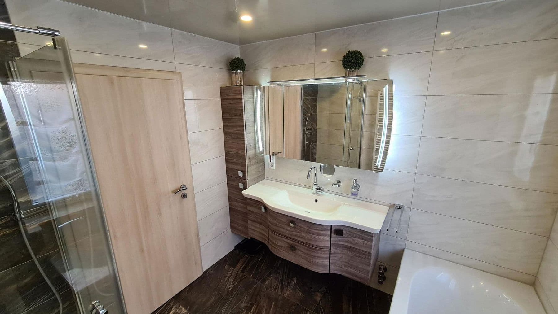 Predaj bytu 5-izbový 110 m², Osnabrück, Dolné Sasko Predaj bytu 5-izbový 110 m², Osnabrück, Dolné Sasko