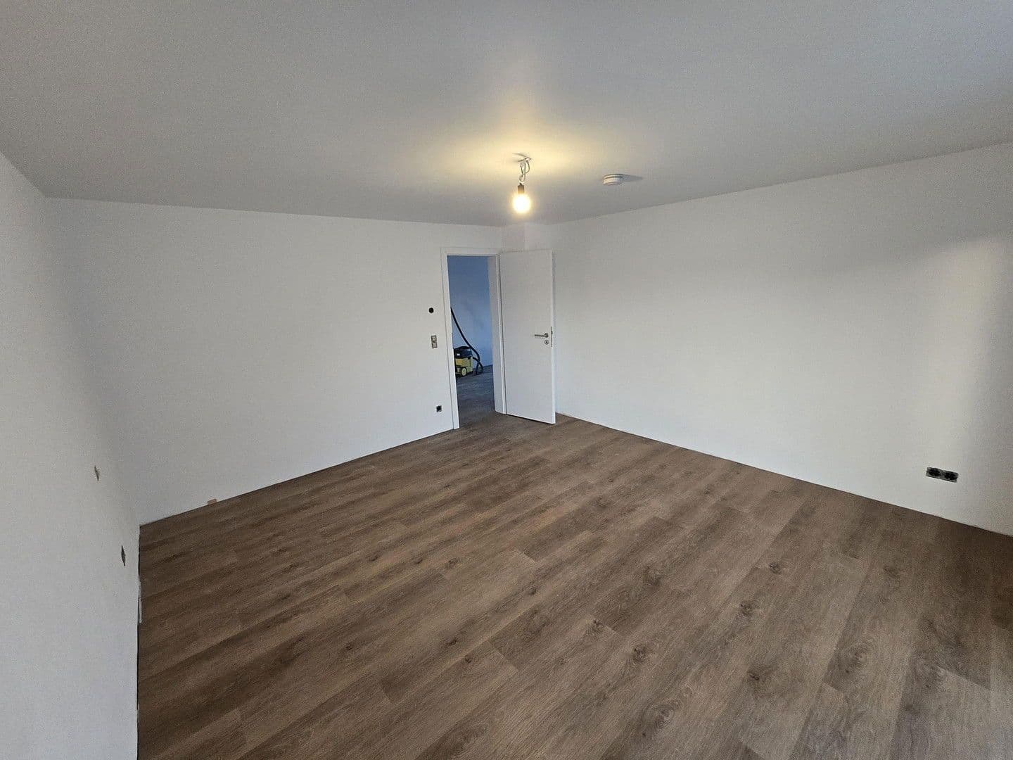 Prenájom bytu 3-izbový 93 m², Egartstraße 2, Leinfelden-Echterdingen, Bádensko-Wurttembersko Prenájom bytu 3-izbový 93 m², Egartstraße 2, Leinfelden-Echterdingen, Bádensko-Wurttembersko
