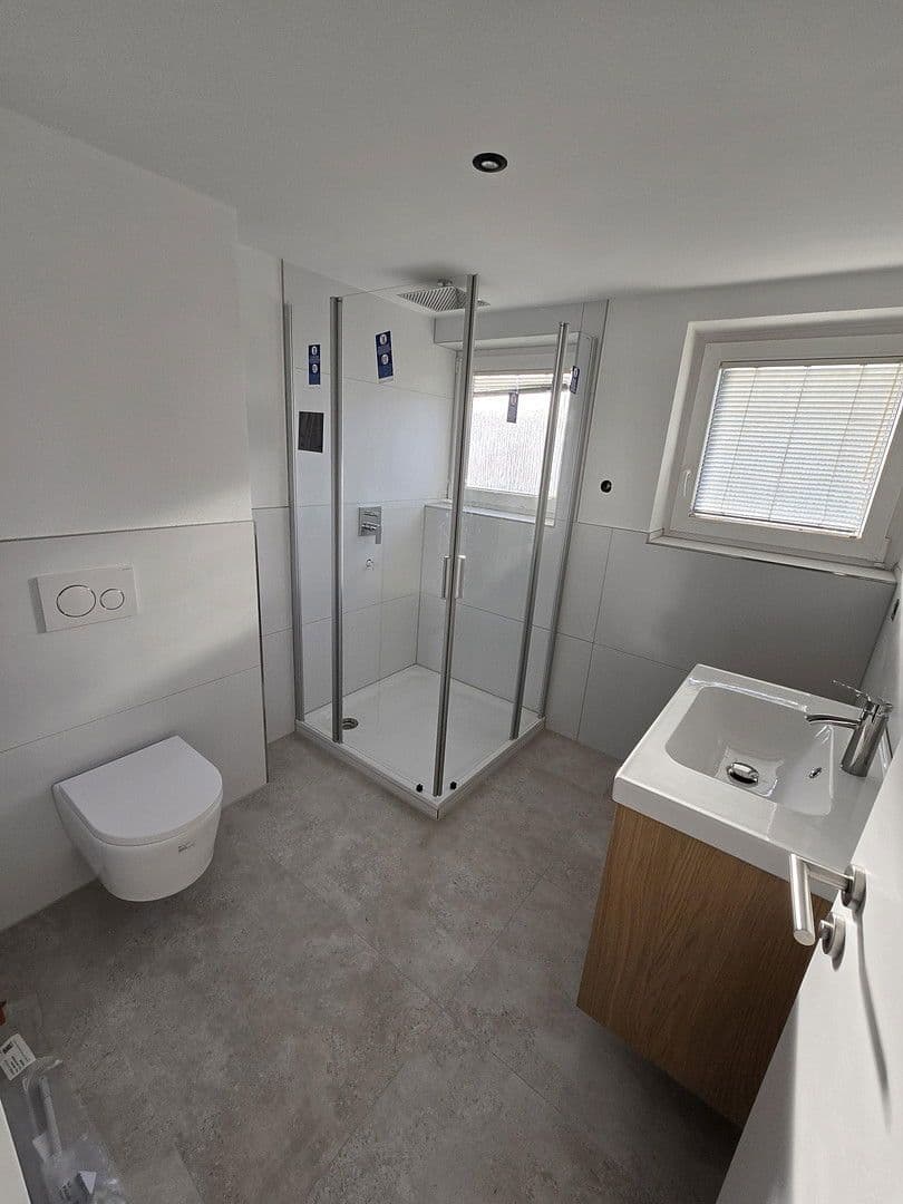 Prenájom bytu 3-izbový 93 m², Egartstraße 2, Leinfelden-Echterdingen, Bádensko-Wurttembersko Prenájom bytu 3-izbový 93 m², Egartstraße 2, Leinfelden-Echterdingen, Bádensko-Wurttembersko