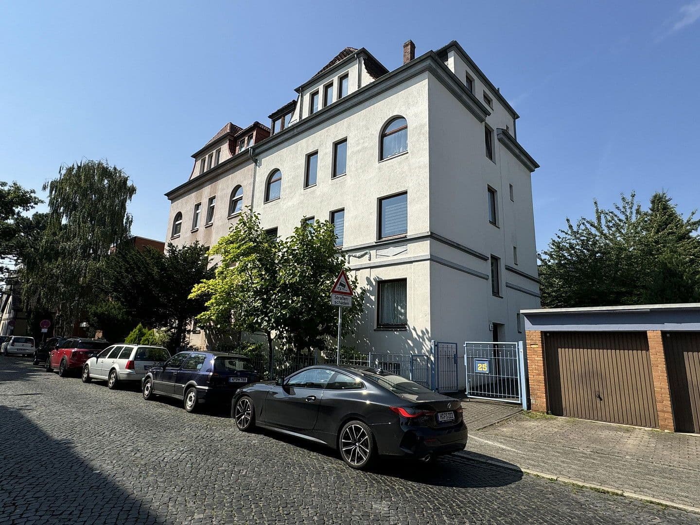Prenájom bytu 3-izbový 87 m², Ziesenißstraße 25, Hannover, Dolné Sasko Prenájom bytu 3-izbový 87 m², Ziesenißstraße 25, Hannover, Dolné Sasko