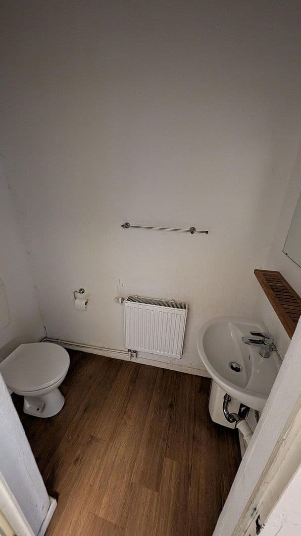 Prenájom nebytového priestoru 141 m², Hannover, Dolné Sasko Prenájom nebytového priestoru 141 m², Hannover, Dolné Sasko