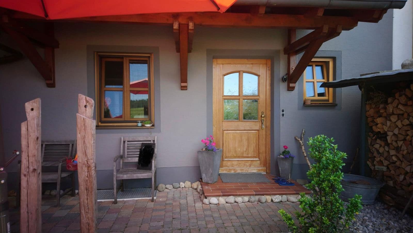 Predaj domu 132 m², pozemek 427 m², Tuntenhausen, Bavorsko Predaj domu 132 m², pozemek 427 m², Tuntenhausen, Bavorsko