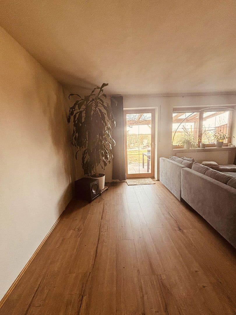 Predaj domu 160 m², pozemek 175 m², Wörth, Bavorsko Predaj domu 160 m², pozemek 175 m², Wörth, Bavorsko