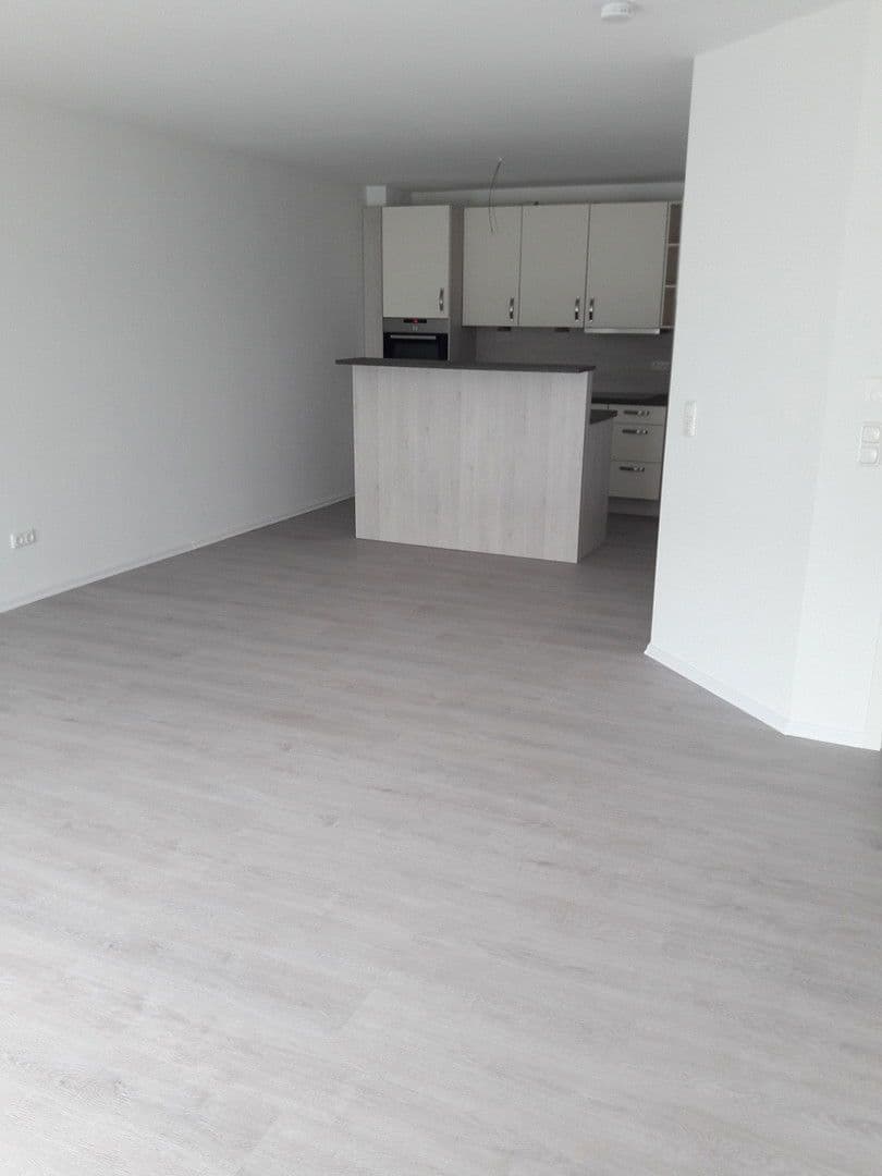 Prenájom bytu 2-izbový 74 m², Tornesch, Šlezvicko-Holštajnsko Prenájom bytu 2-izbový 74 m², Tornesch, Šlezvicko-Holštajnsko