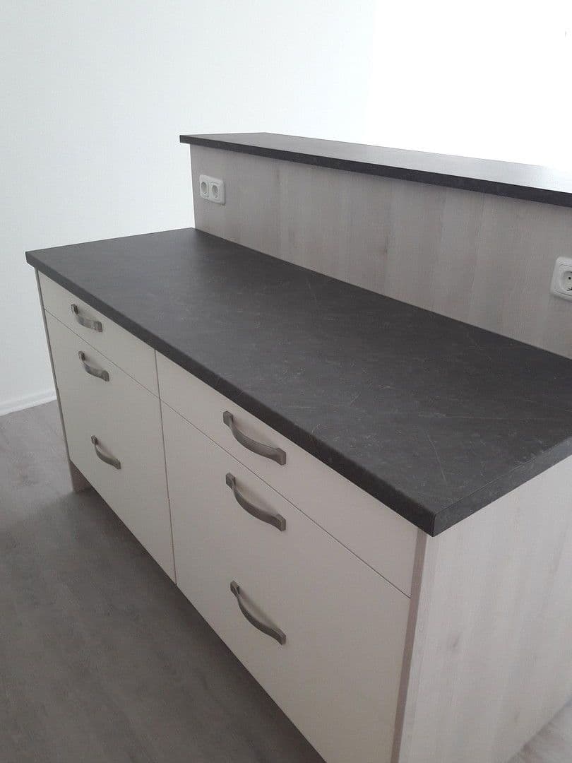 Prenájom bytu 2-izbový 74 m², Tornesch, Šlezvicko-Holštajnsko Prenájom bytu 2-izbový 74 m², Tornesch, Šlezvicko-Holštajnsko