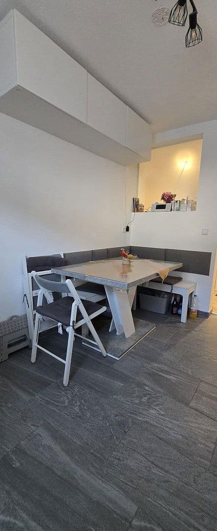 Predaj bytu 3-izbový 73 m², Stuttgart, Bádensko-Wurttembersko Predaj bytu 3-izbový 73 m², Stuttgart, Bádensko-Wurttembersko