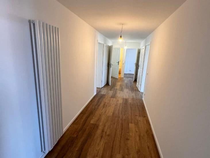 Predaj bytu 4-izbový 127 m², Jena, Durínsko Predaj bytu 4-izbový 127 m², Jena, Durínsko