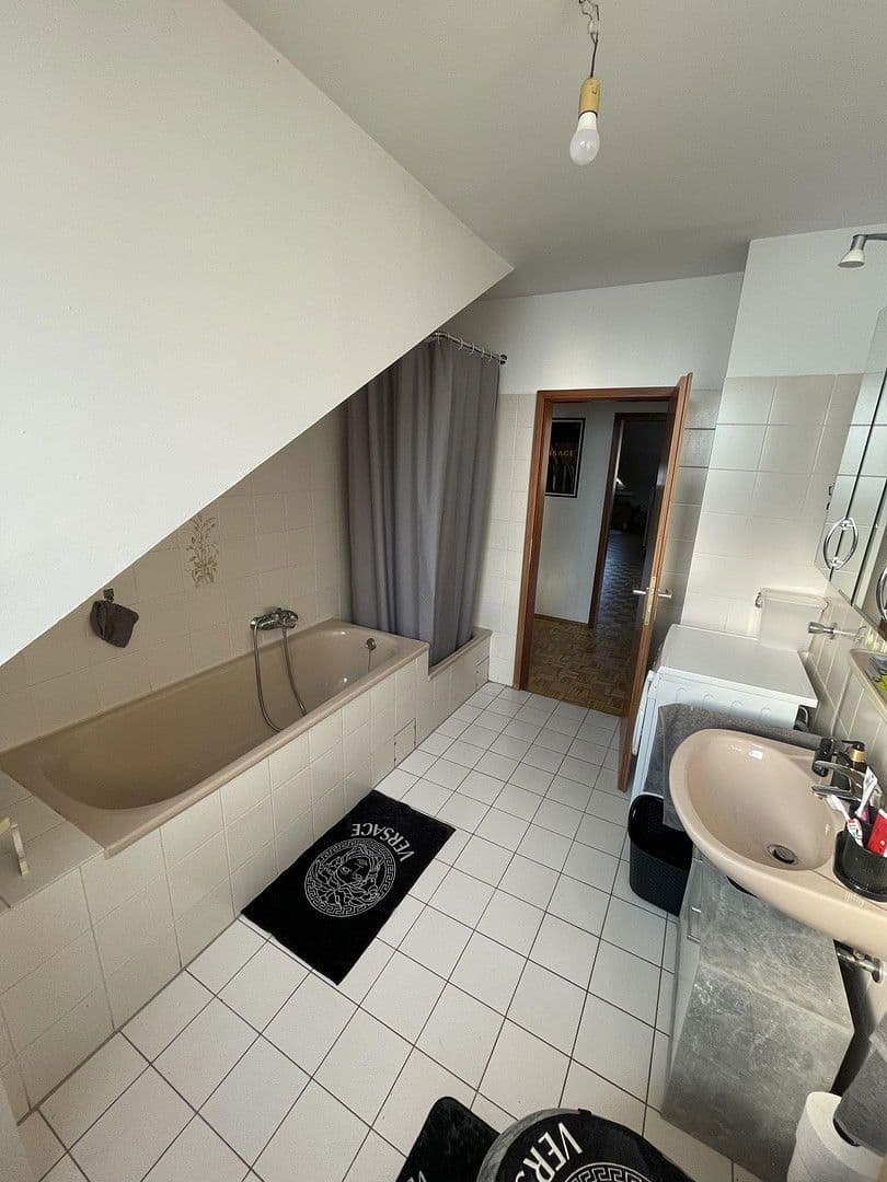 Prenájom bytu 1-izbový 65 m², Busfortshof 25, Gladbeck, Severné Porýnie - Westfálsko Prenájom bytu 1-izbový 65 m², Busfortshof 25, Gladbeck, Severné Porýnie - Westfálsko