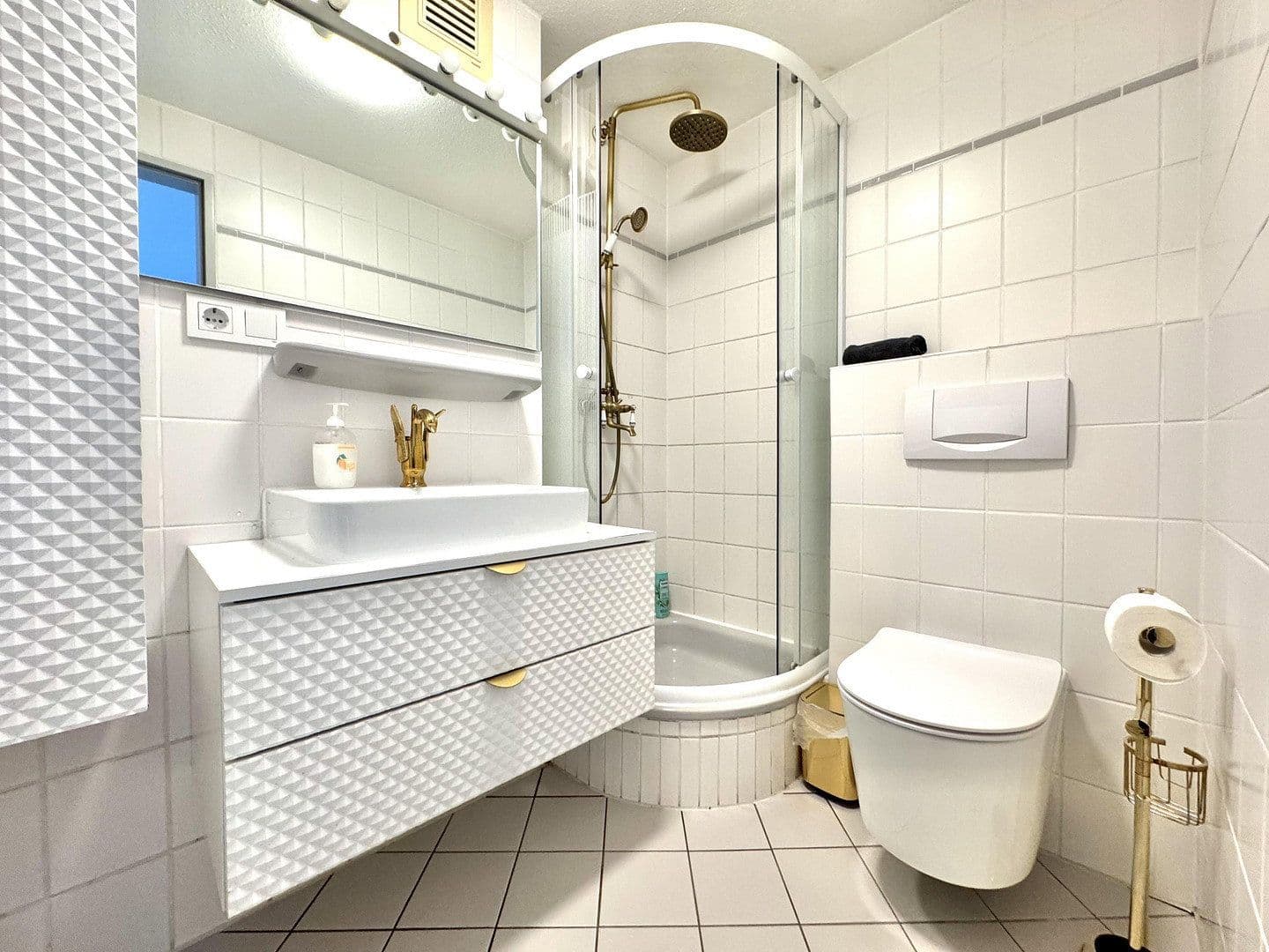 Prenájom bytu 2-izbový 40 m², Leineinsel 15, Hannover, Dolné Sasko Prenájom bytu 2-izbový 40 m², Leineinsel 15, Hannover, Dolné Sasko