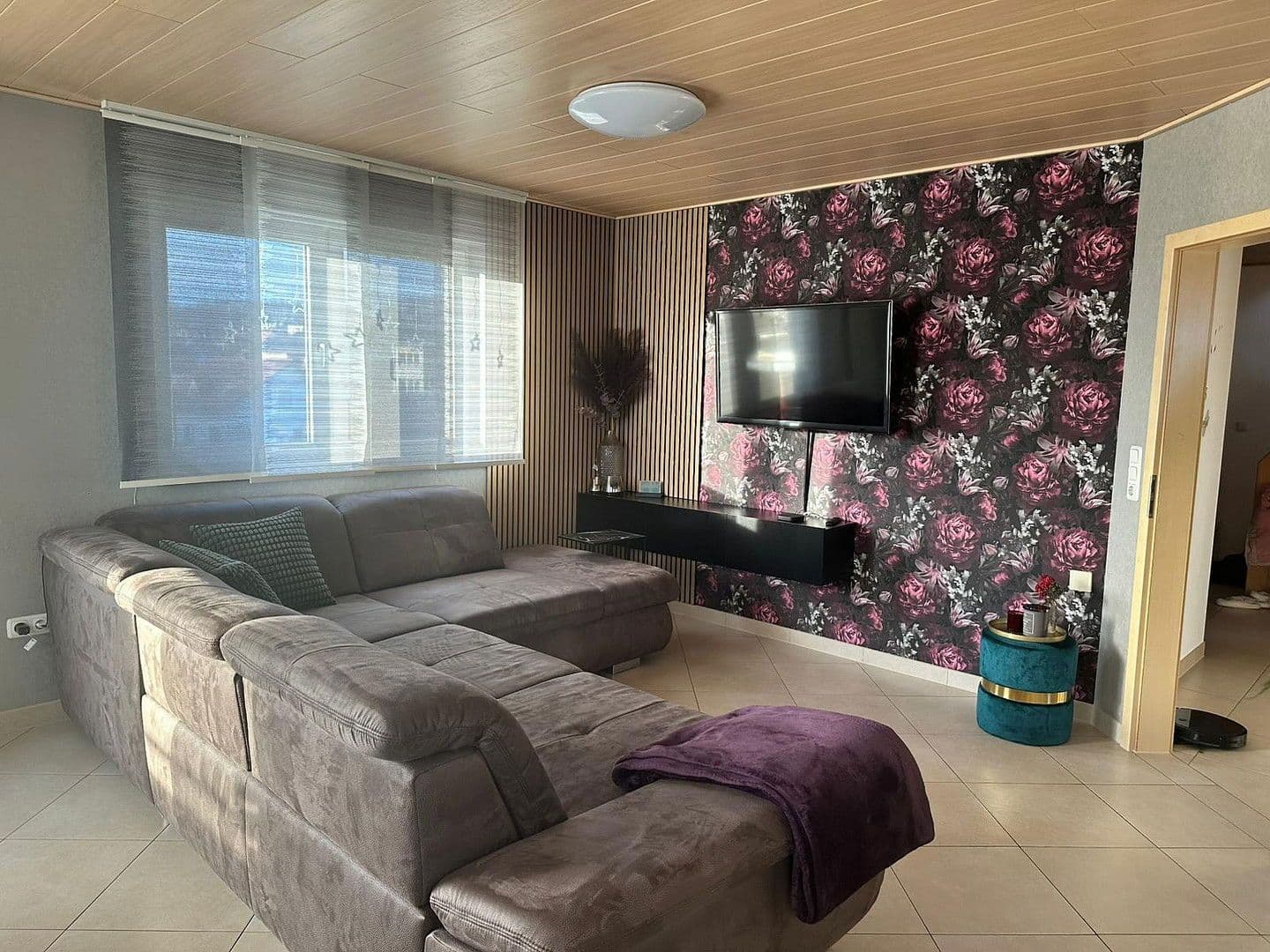 Prenájom bytu 4-izbový 95 m², Buseck, Hesensko Prenájom bytu 4-izbový 95 m², Buseck, Hesensko