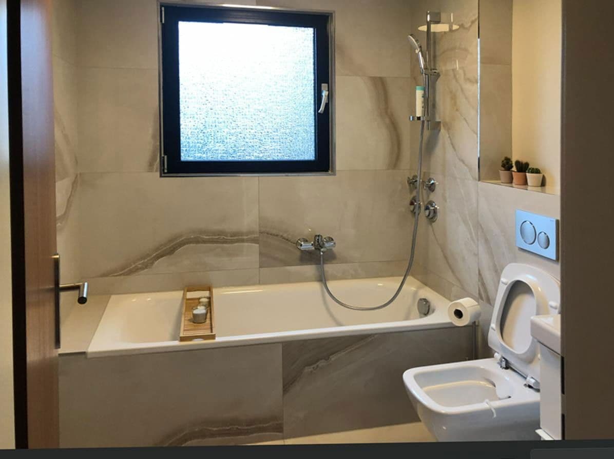 Prenájom bytu 2-izbový 63 m², Jesuitengasse 118, Köln, Severné Porýnie - Westfálsko Prenájom bytu 2-izbový 63 m², Jesuitengasse 118, Köln, Severné Porýnie - Westfálsko