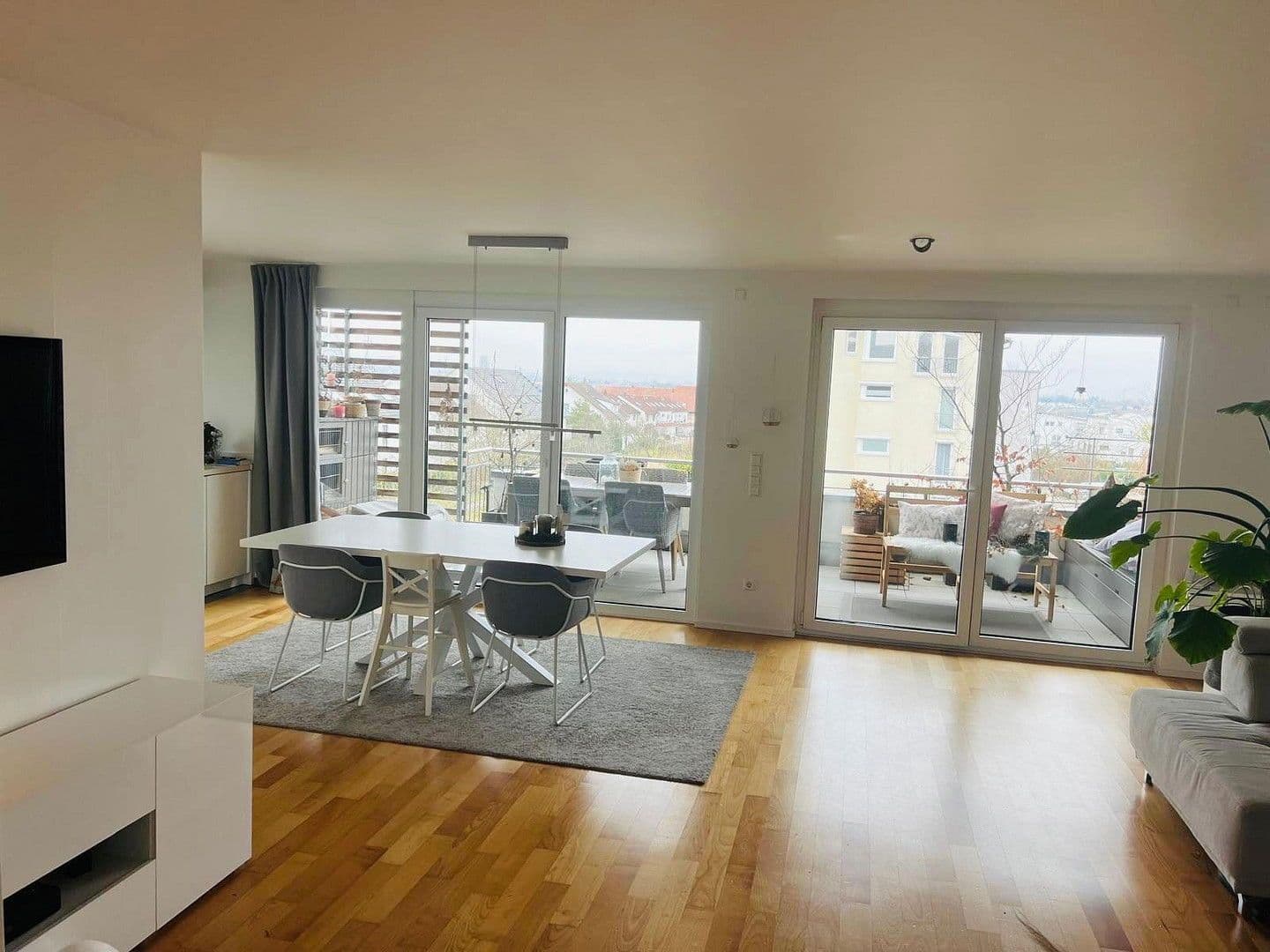 Predaj bytu 4-izbový 119 m², Waiblingen, Bádensko-Wurttembersko Predaj bytu 4-izbový 119 m², Waiblingen, Bádensko-Wurttembersko