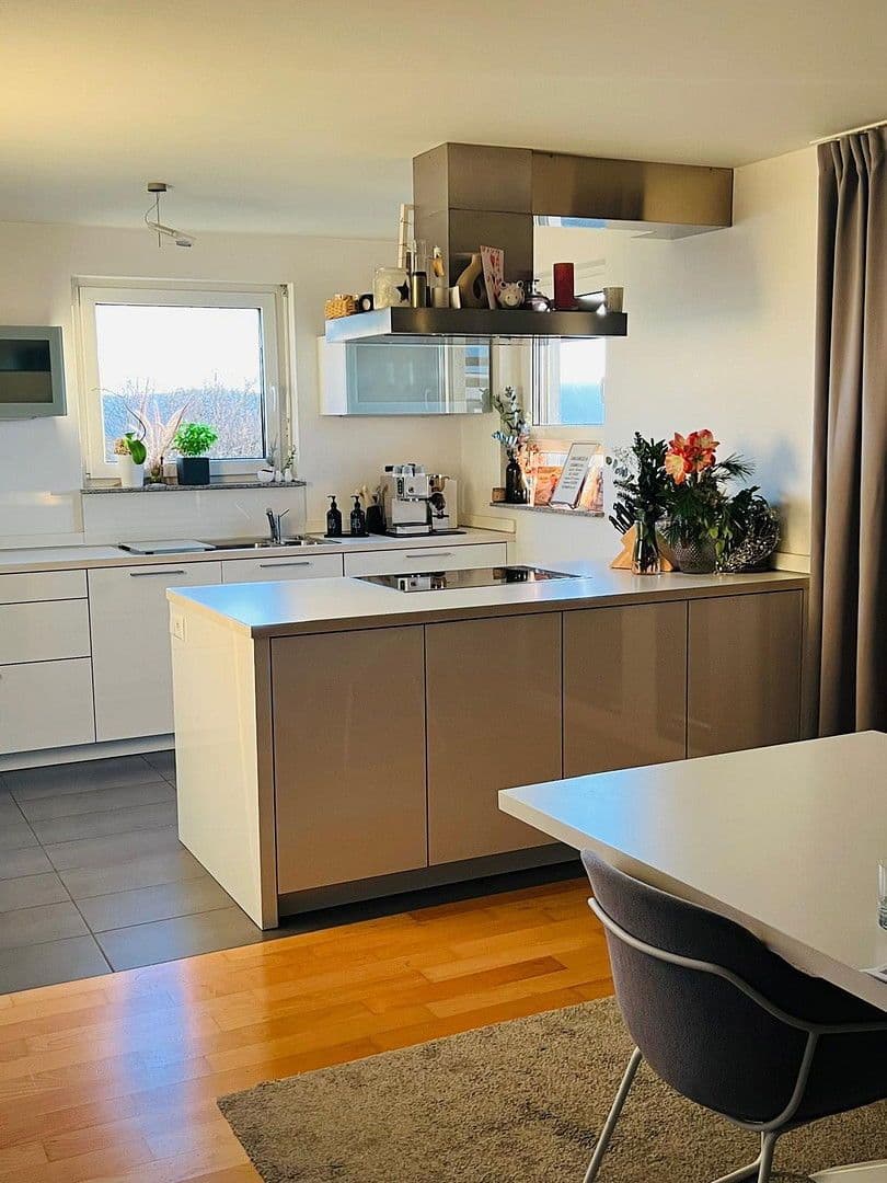 Predaj bytu 4-izbový 119 m², Waiblingen, Bádensko-Wurttembersko Predaj bytu 4-izbový 119 m², Waiblingen, Bádensko-Wurttembersko