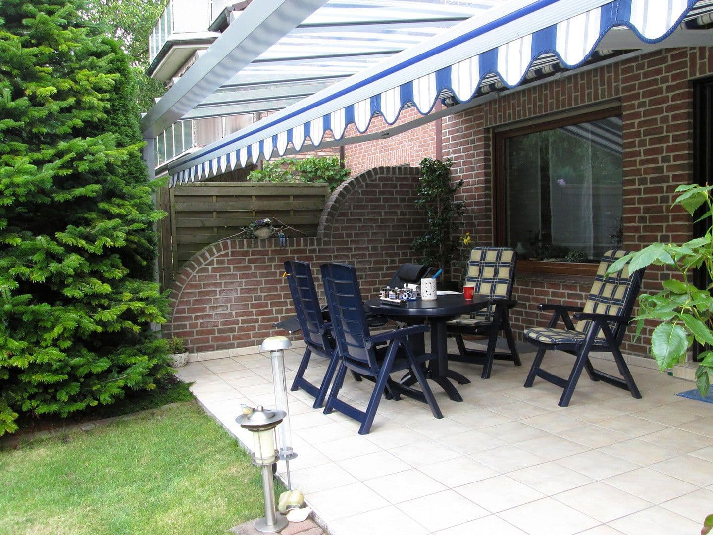 Predaj domu 231 m², pozemek 371 m², Dinslaken, Severné Porýnie - Westfálsko Predaj domu 231 m², pozemek 371 m², Dinslaken, Severné Porýnie - Westfálsko