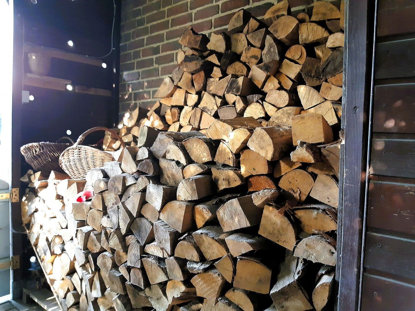 Predaj domu 231 m², pozemek 371 m², Dinslaken, Severné Porýnie - Westfálsko Predaj domu 231 m², pozemek 371 m², Dinslaken, Severné Porýnie - Westfálsko