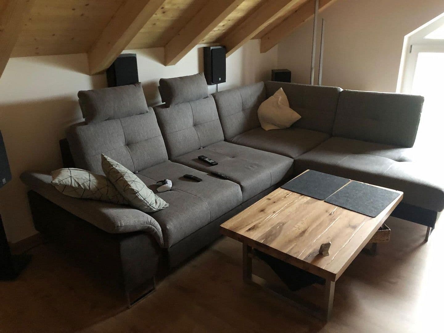 Predaj bytu 3-izbový 100 m², Sonnenblumenstraße 19, Unterneukirchen, Bavorsko Predaj bytu 3-izbový 100 m², Sonnenblumenstraße 19, Unterneukirchen, Bavorsko