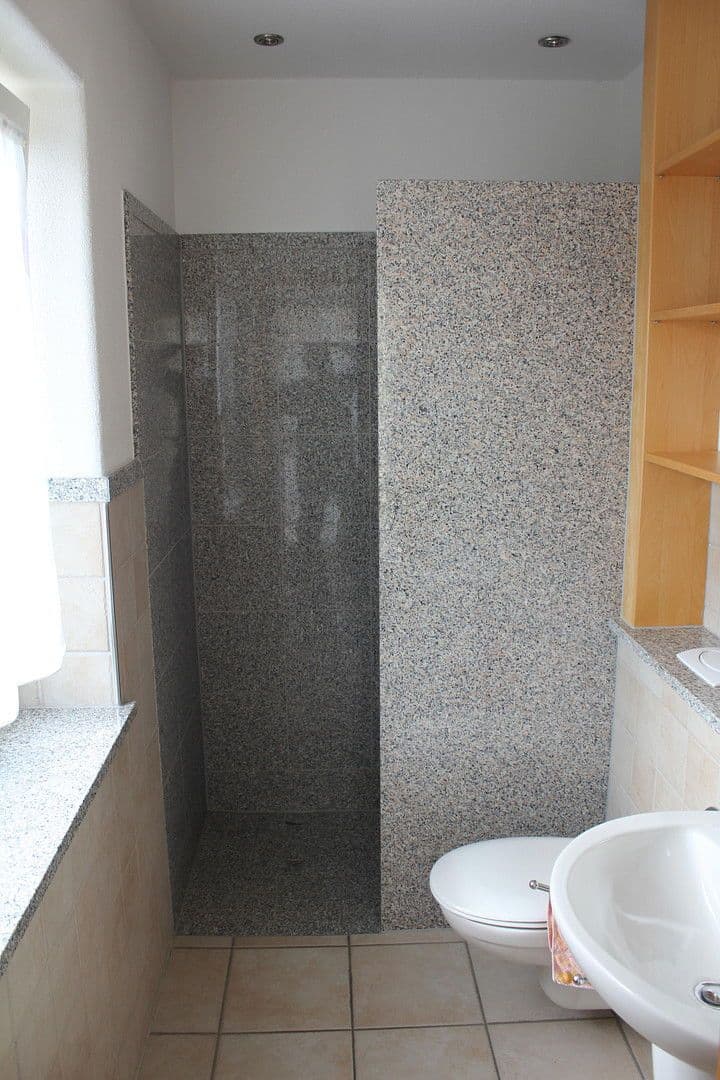 Predaj domu 180 m², pozemek 698 m², Schernfeld, Bavorsko Predaj domu 180 m², pozemek 698 m², Schernfeld, Bavorsko