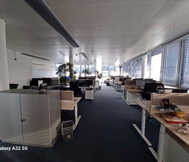 Prenájom kancelárie 895 m², Carl-Zeiss-Straße 23, Bietigheim-Bissingen, Bádensko-Wurttembersko Prenájom kancelárie 895 m², Carl-Zeiss-Straße 23, Bietigheim-Bissingen, Bádensko-Wurttembersko